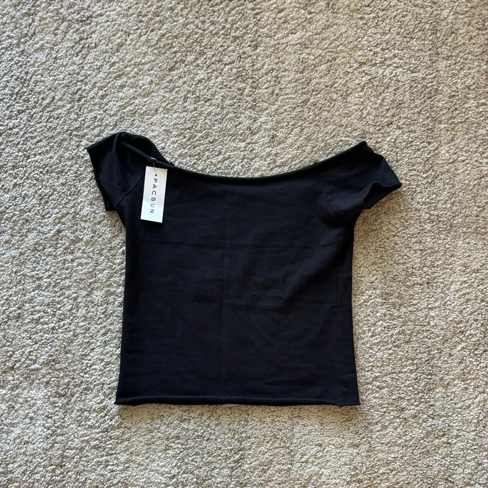 NWT Robyn 44 Short Sleeve Off-The-Shoulder Top - Picture 3 of 6